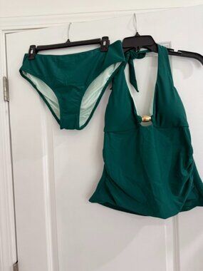 New With Tags Cupshe Green tankini. Size Large.